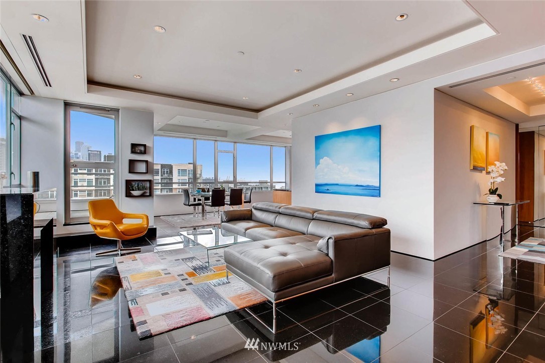 2929 1st Avenue, Unit PH7 Seattle, WA 98121 - Photo 4 of 25