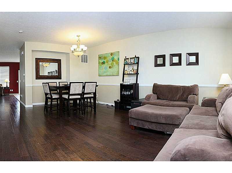 9044 Rider Drive Fishers, IN 46038 - Photo 4 of 24