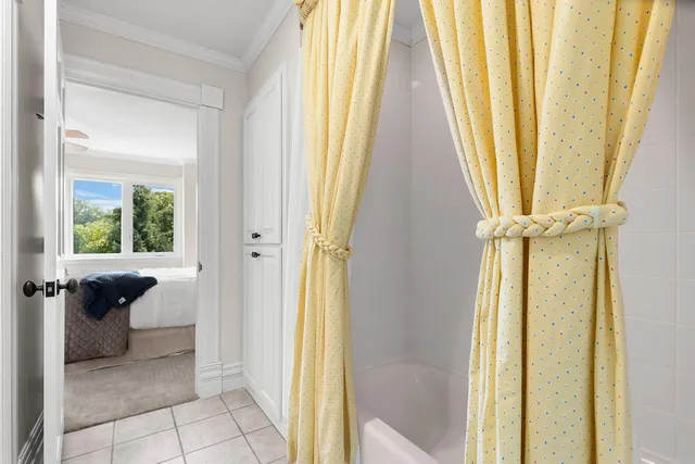 $1,350,000 | 2890 Autumn Woods Drive, Chaska, MN 55318