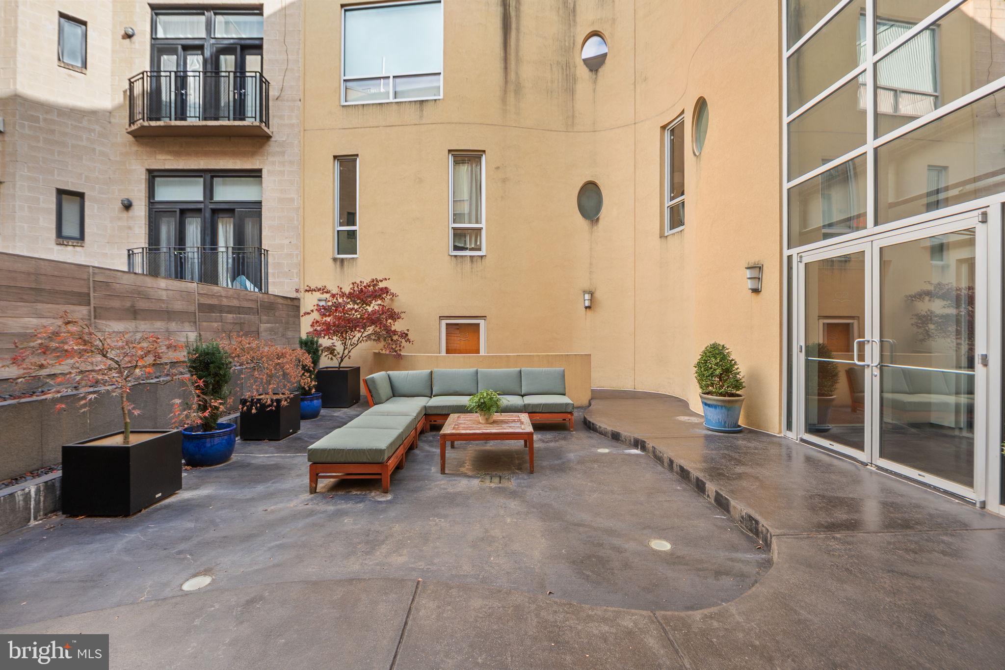 2351 Champlain Street Northwest, Unit C4 Washington, DC 20009 - Photo 26 of 29