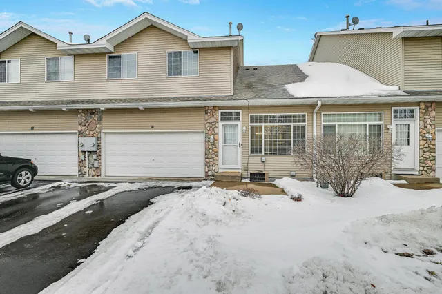 $264,900 | 5435 144th Way Northwest, Unit 14, Anoka, MN 55303