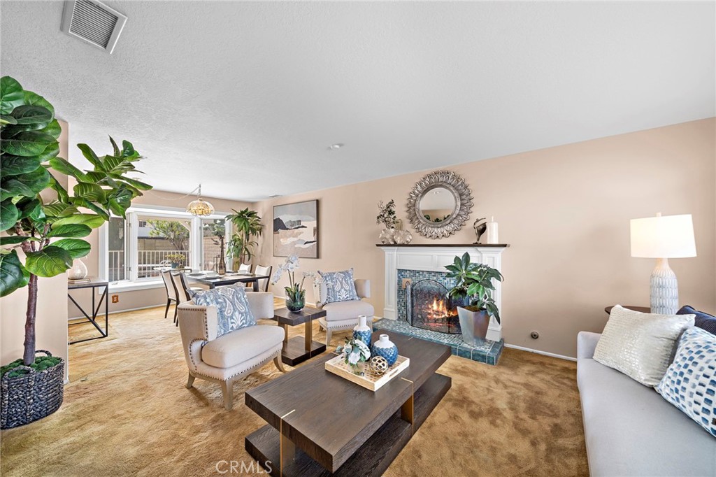Large bay window, inviting living room