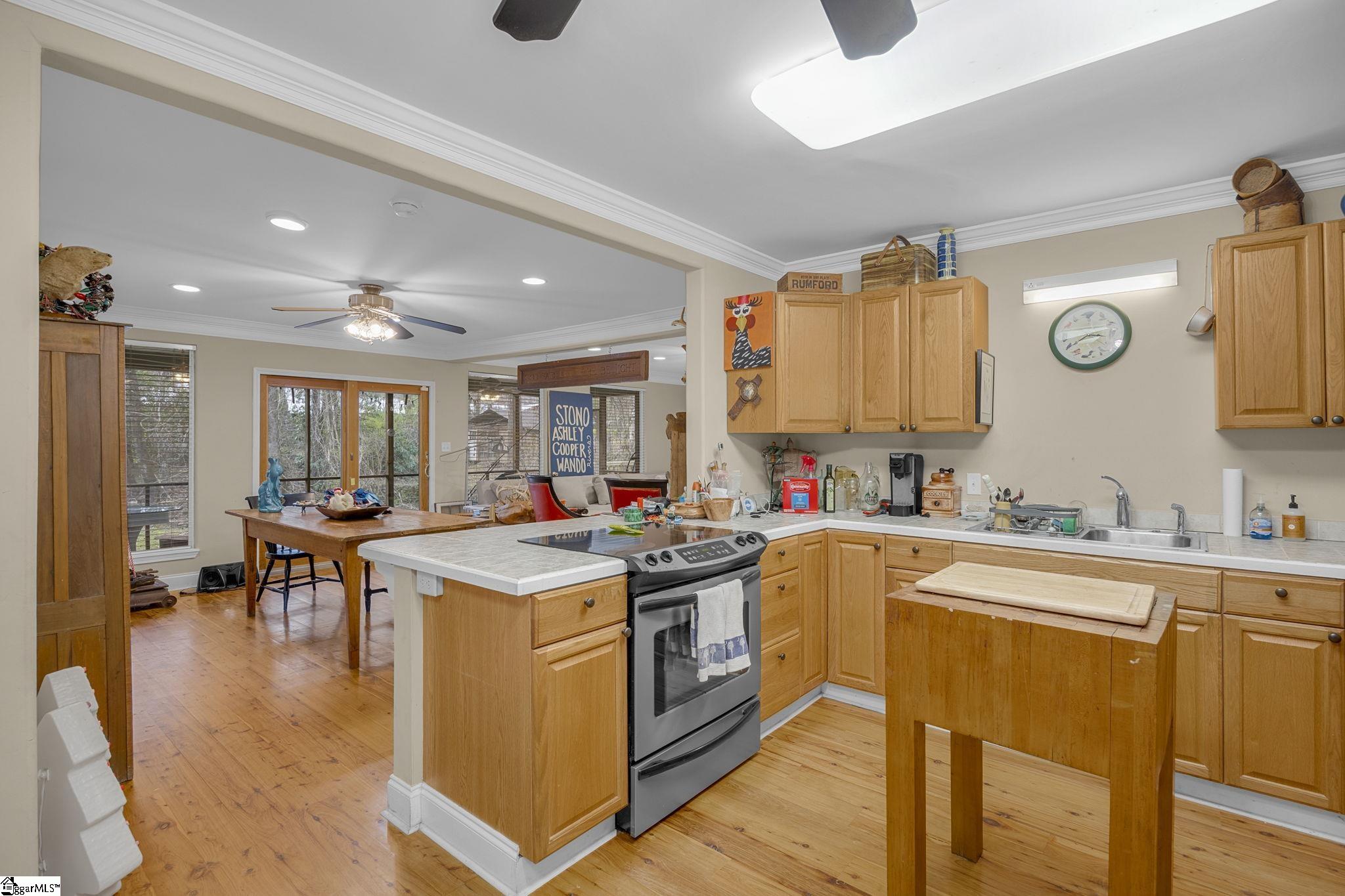 162 Jones Gap Road Marietta, SC 29661 - Photo 14 of 40