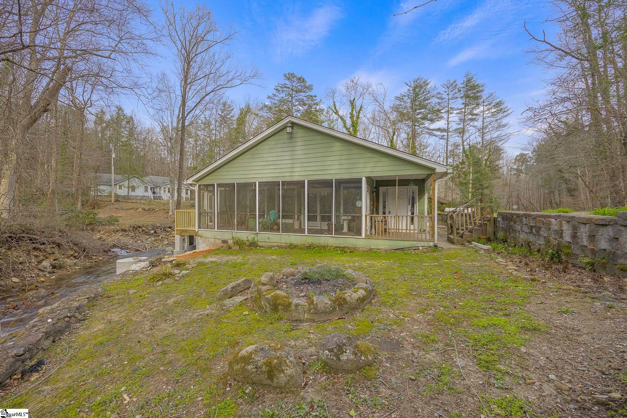 162 Jones Gap Road Marietta, SC 29661 - Photo 4 of 40