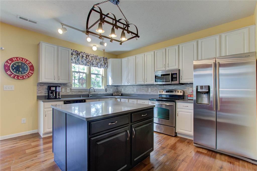 608 Zephyr Way Westfield, IN 46074 - Photo 11 of 49