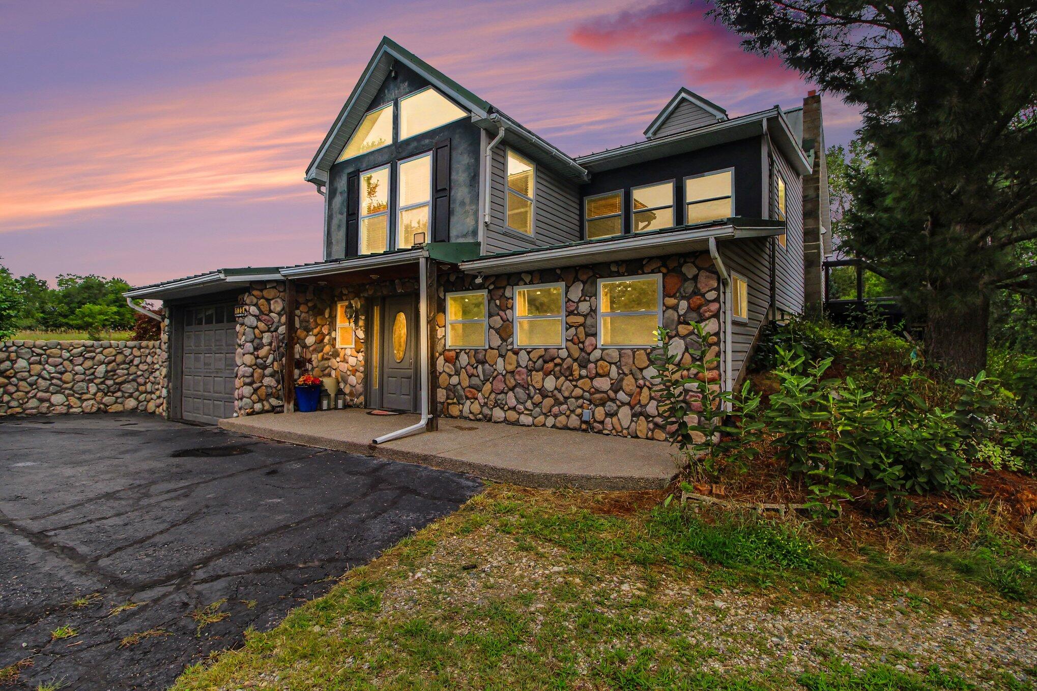 123 South Freer Road Chelsea, MI 48118 - Photo 66 of 82 003_file_4051