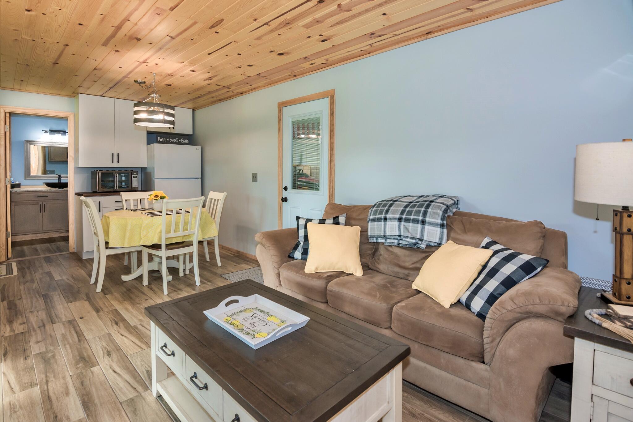 1152 Brier Branch Road Graysville, TN 37338 - Photo 3 of 55 Living and Dining