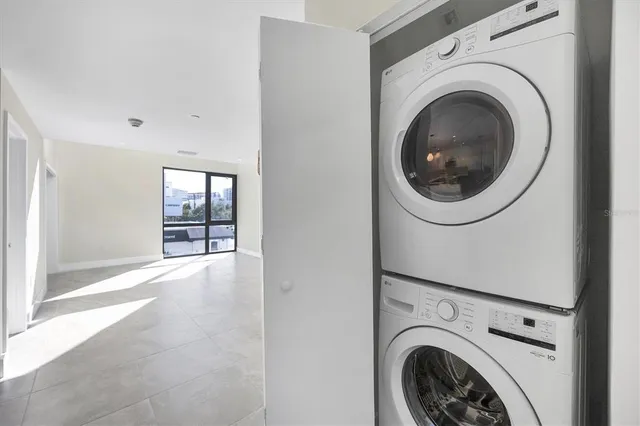 a picture of city view