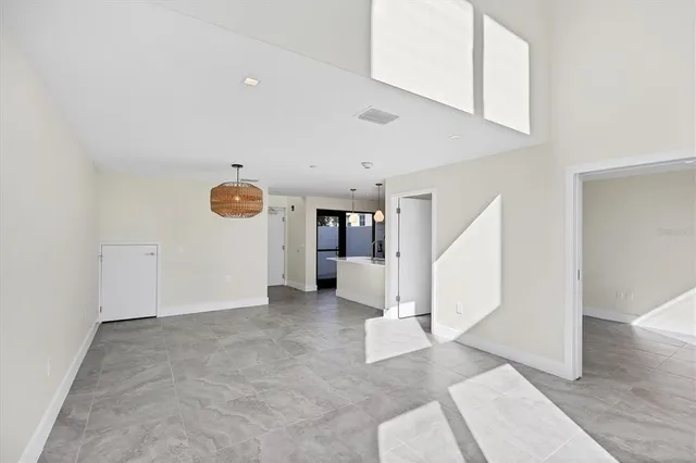 an entryway in a room