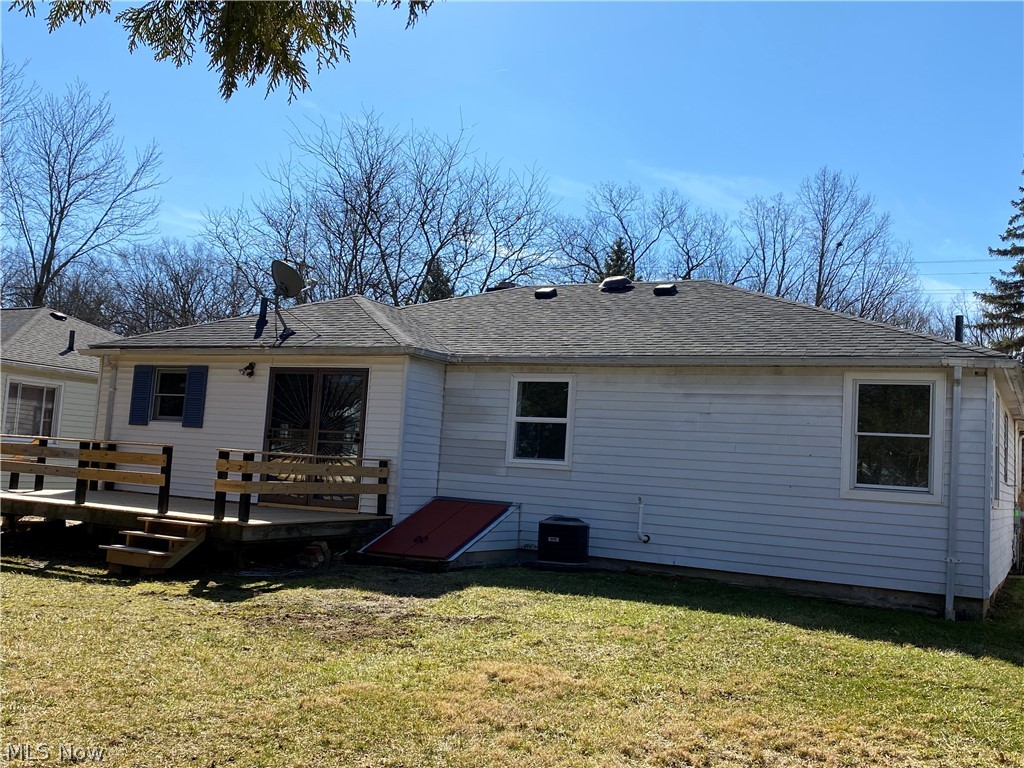 959 East Riddle Avenue Ravenna, OH 44266 - Photo 3 of 30 Gallery Image 3
