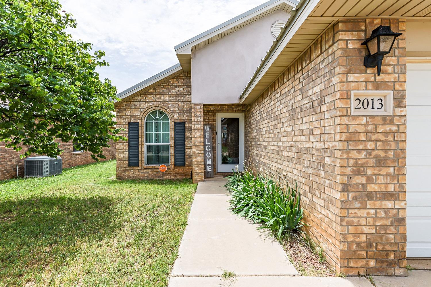 2013 100th Street Lubbock, TX 79423 - Photo 3 of 28 Photo 3