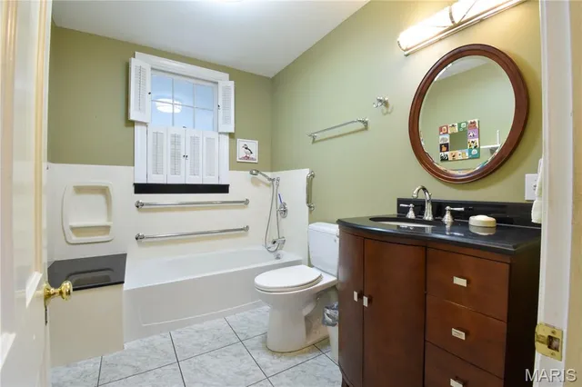 $239,900 | 821 North Madison Street, Litchfield, IL 62056