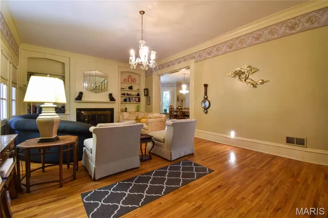 $239,900 | 821 North Madison Street, Litchfield, IL 62056