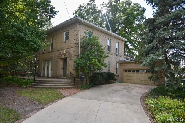 $239,900 | 821 North Madison Street, Litchfield, IL 62056