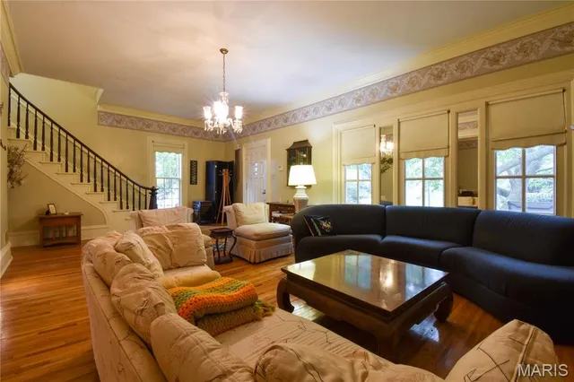 $239,900 | 821 North Madison Street, Litchfield, IL 62056