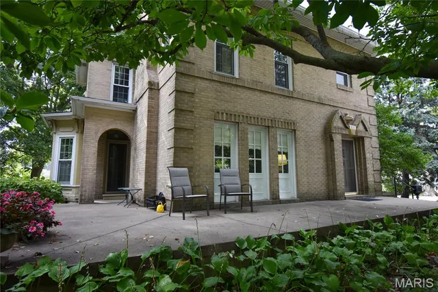 $239,900 | 821 North Madison Street, Litchfield, IL 62056