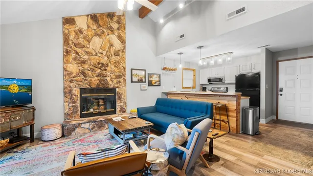 $290,000 | 2500 Bay Point Lane, Unit 645, Osage Beach, MO 65065