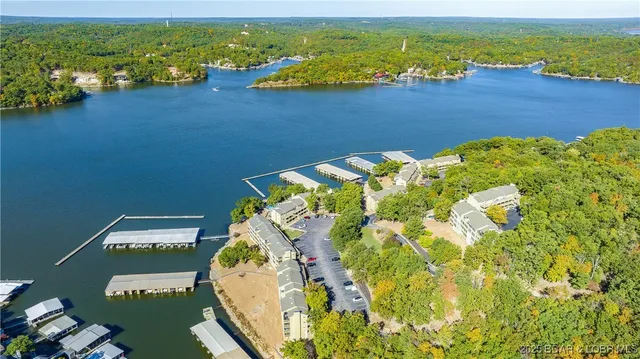 $290,000 | 2500 Bay Point Lane, Unit 645, Osage Beach, MO 65065