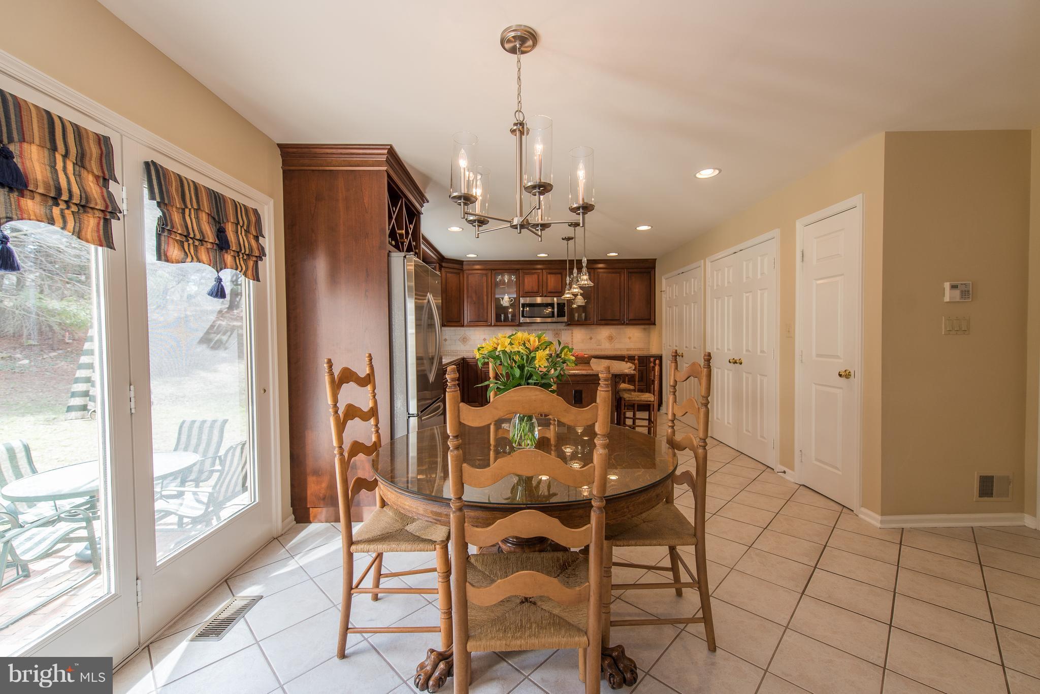 6409 Empty Song Road Columbia, MD 21044 - Photo 12 of 30 Breakfast Room and Kitchen