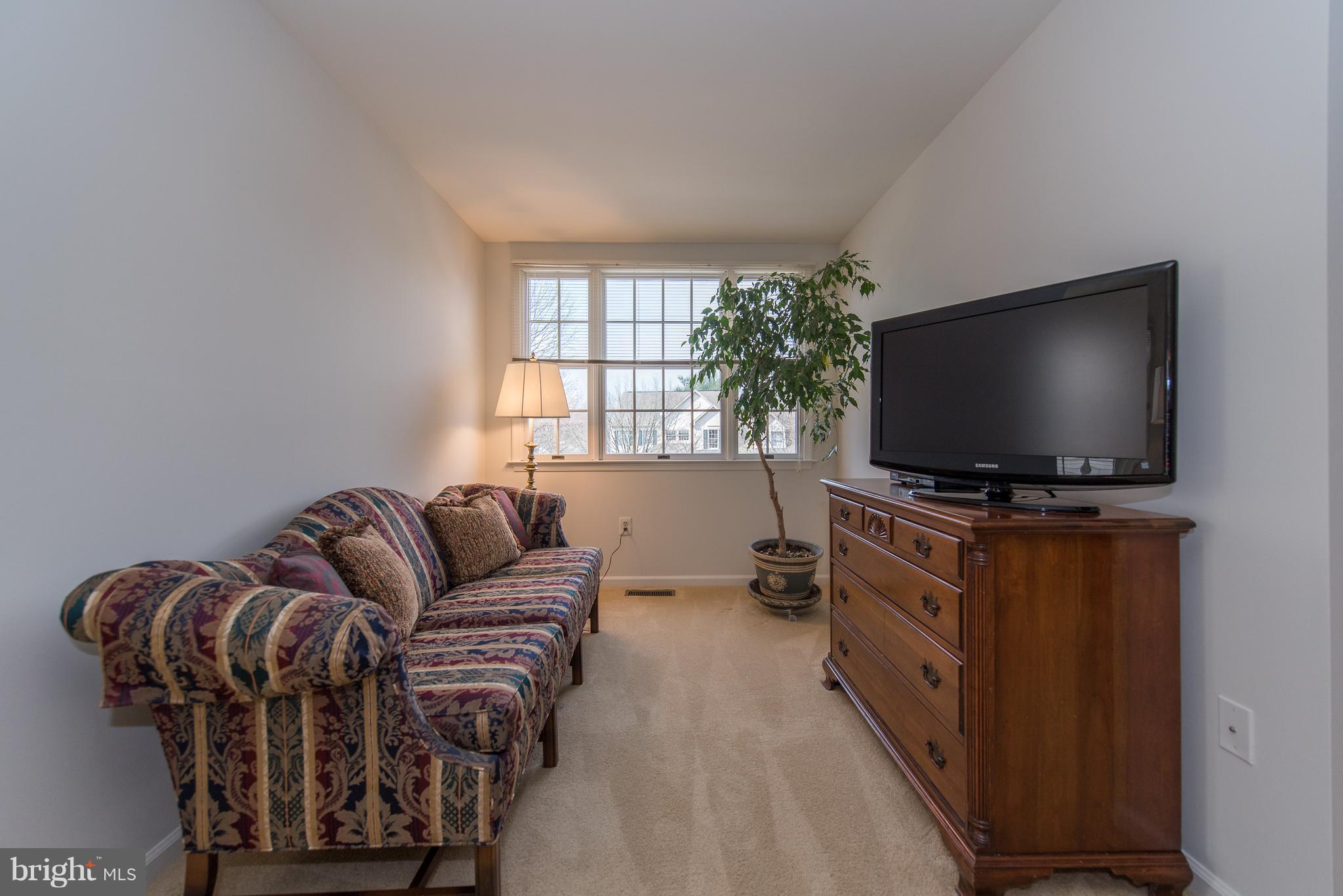 6409 Empty Song Road Columbia, MD 21044 - Photo 21 of 30 Sitting Room