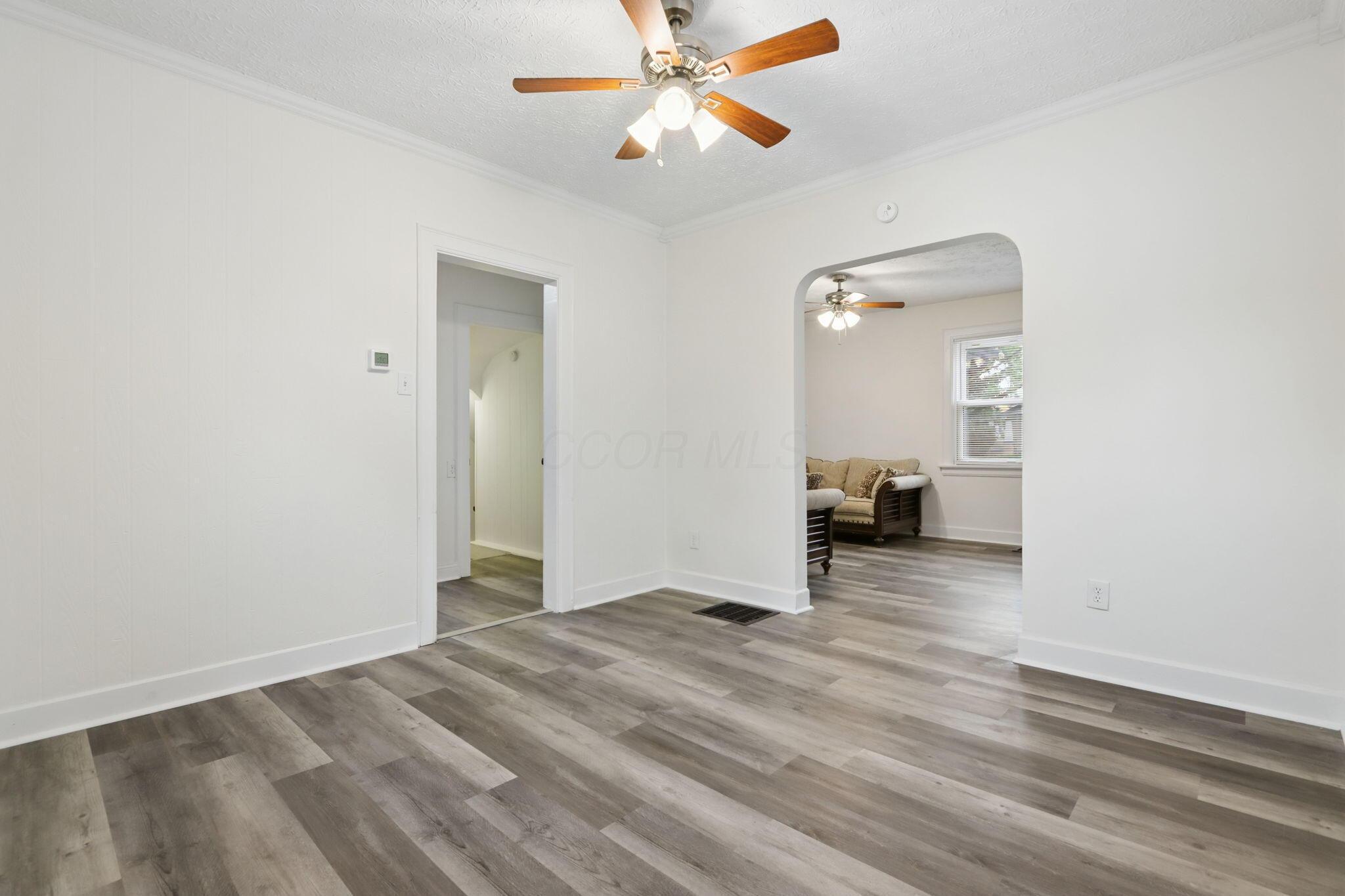 1470 East Weber Road Columbus, OH 43211 - Photo 11 of 36 FORMAL DINING ROOM
