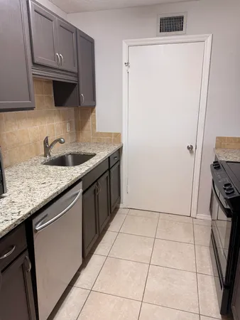 $1,750 | 2313 North Congress Avenue, Unit 26, Boynton Beach, FL 33426