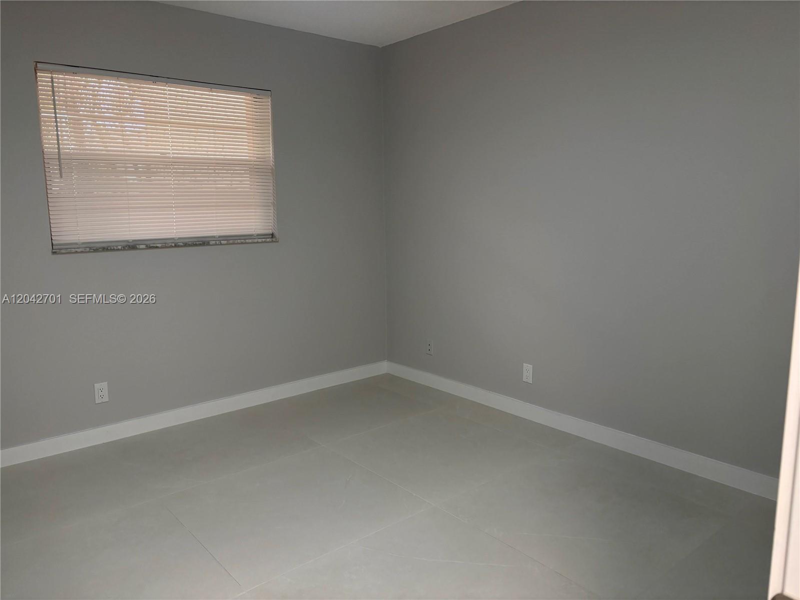 300 Berkley Road, Unit 103 Hollywood, FL 33024 - Photo 12 of 31