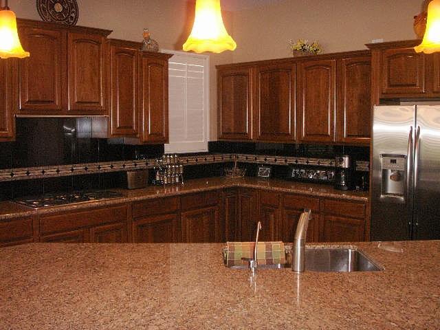 4430 East Carob Drive Gilbert, AZ 85298 - Photo 4 of 21 BEAUTIFUL KITCHEN