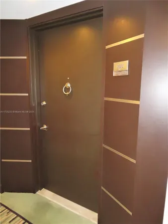 $2,950 | 5701 Collins Avenue, Unit 1011, Miami Beach, FL 33140