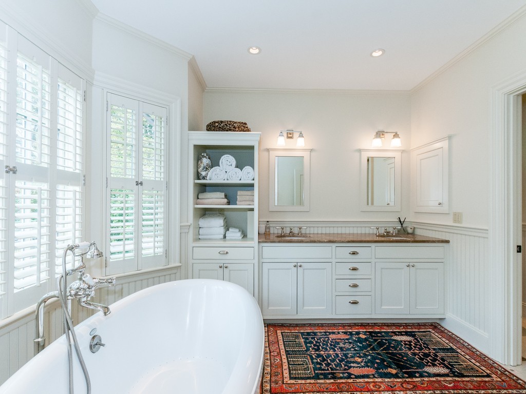 24 High Street Medfield, MA 02052 - Photo 13 of 30