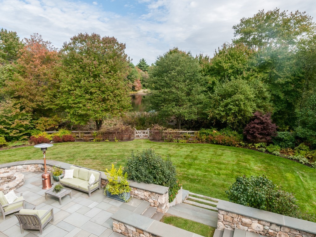 24 High Street Medfield, MA 02052 - Photo 18 of 30