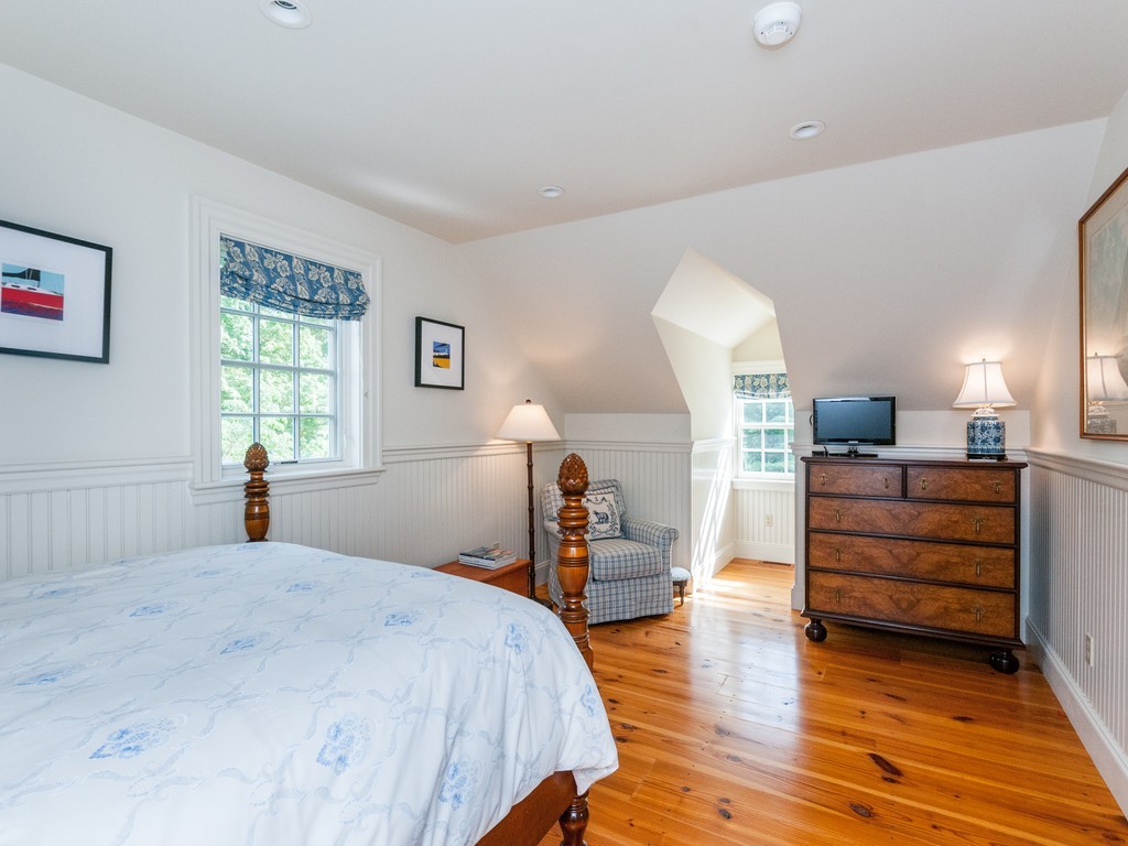 24 High Street Medfield, MA 02052 - Photo 22 of 30