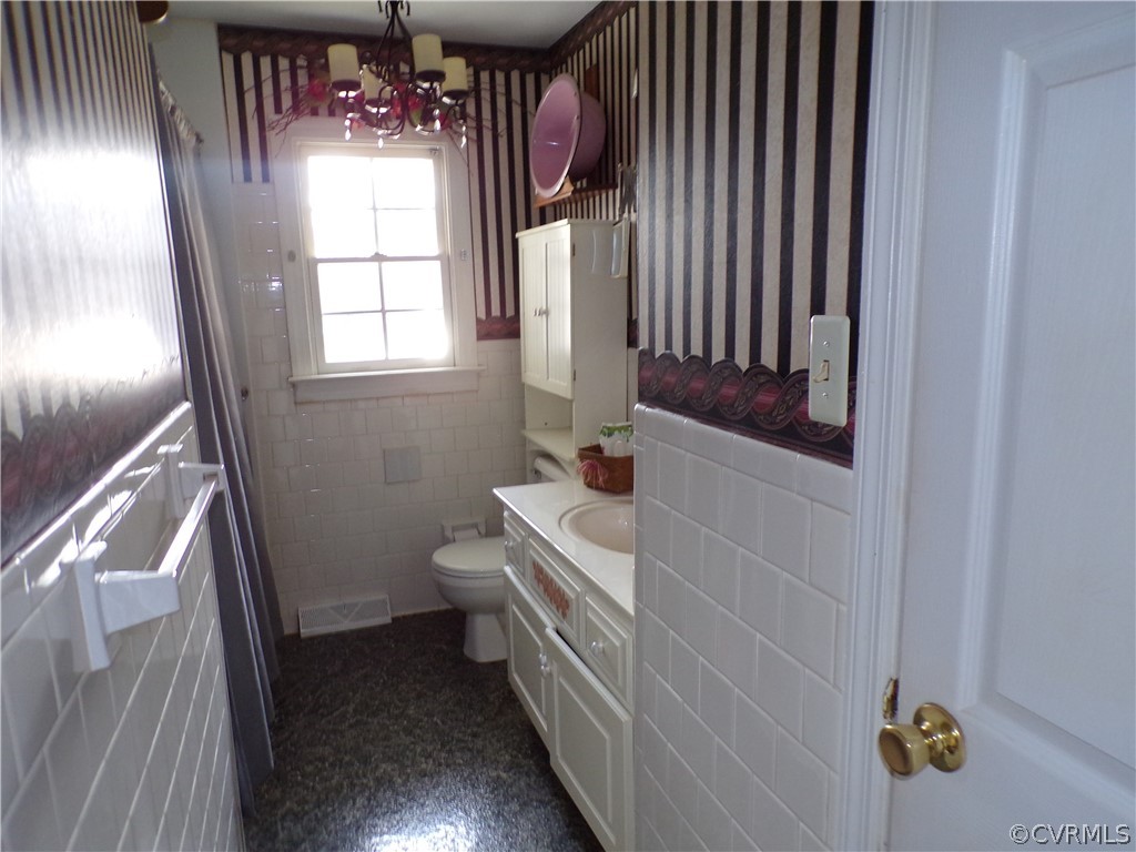 1805 Nichols Road Powhatan, VA 23139 - Photo 12 of 28 Gallery Image 12