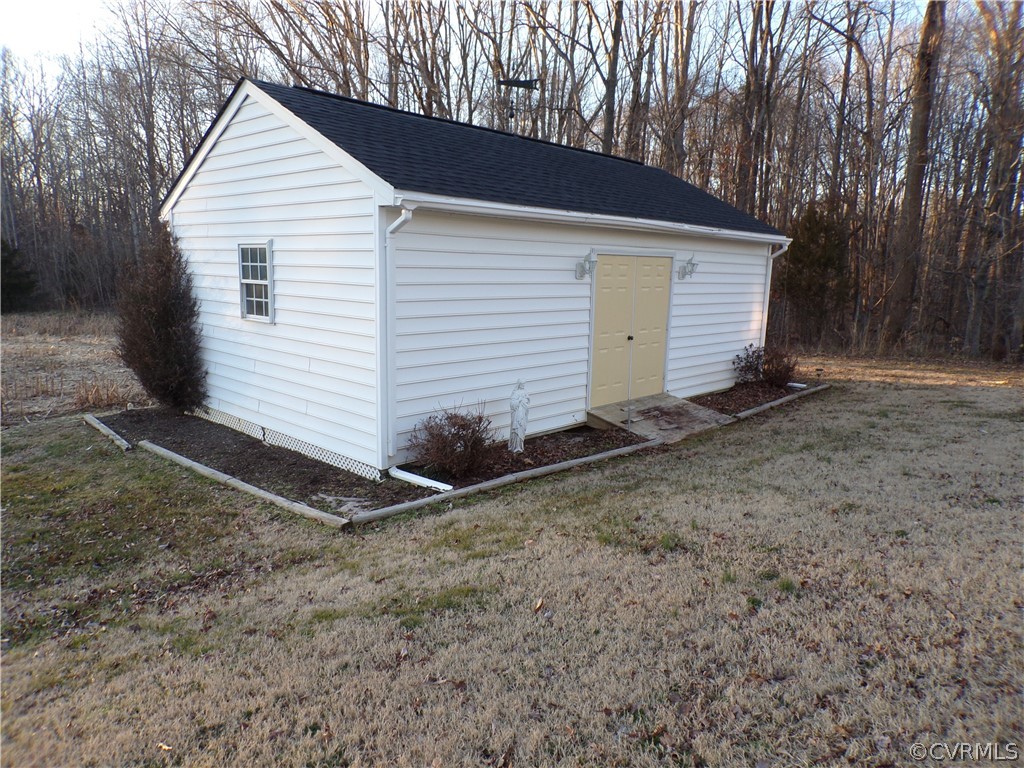 1805 Nichols Road Powhatan, VA 23139 - Photo 23 of 28 Gallery Image 23