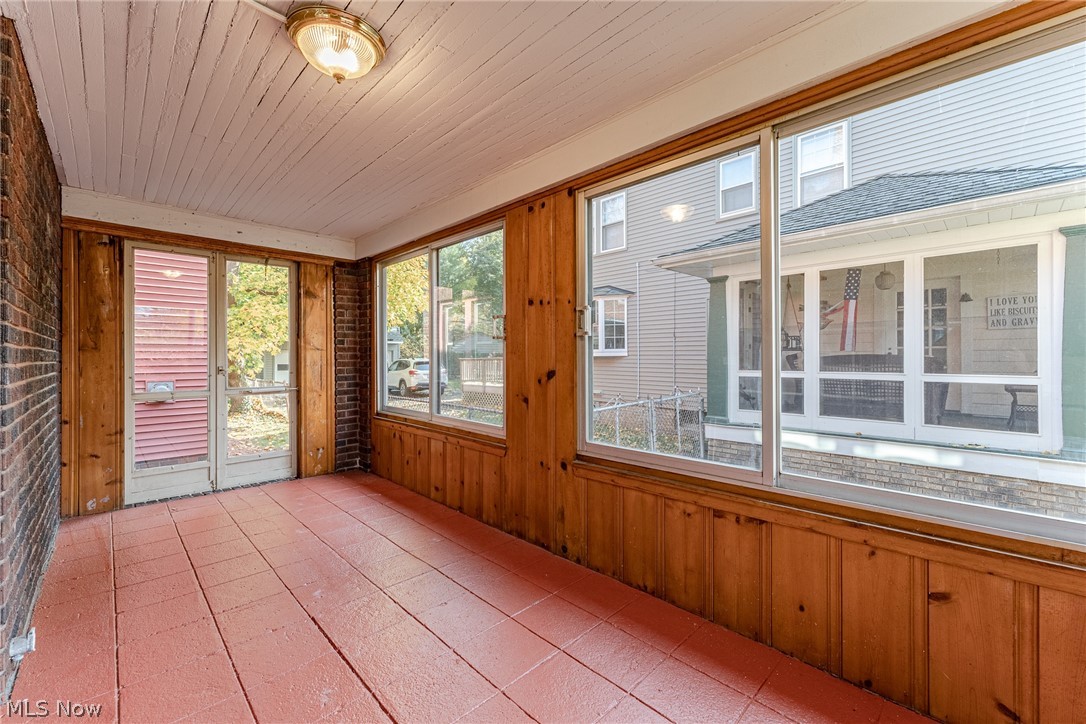 2205 Middlefield Road Cleveland Heights, OH 44106 - Photo 7 of 35 Gallery Image 7