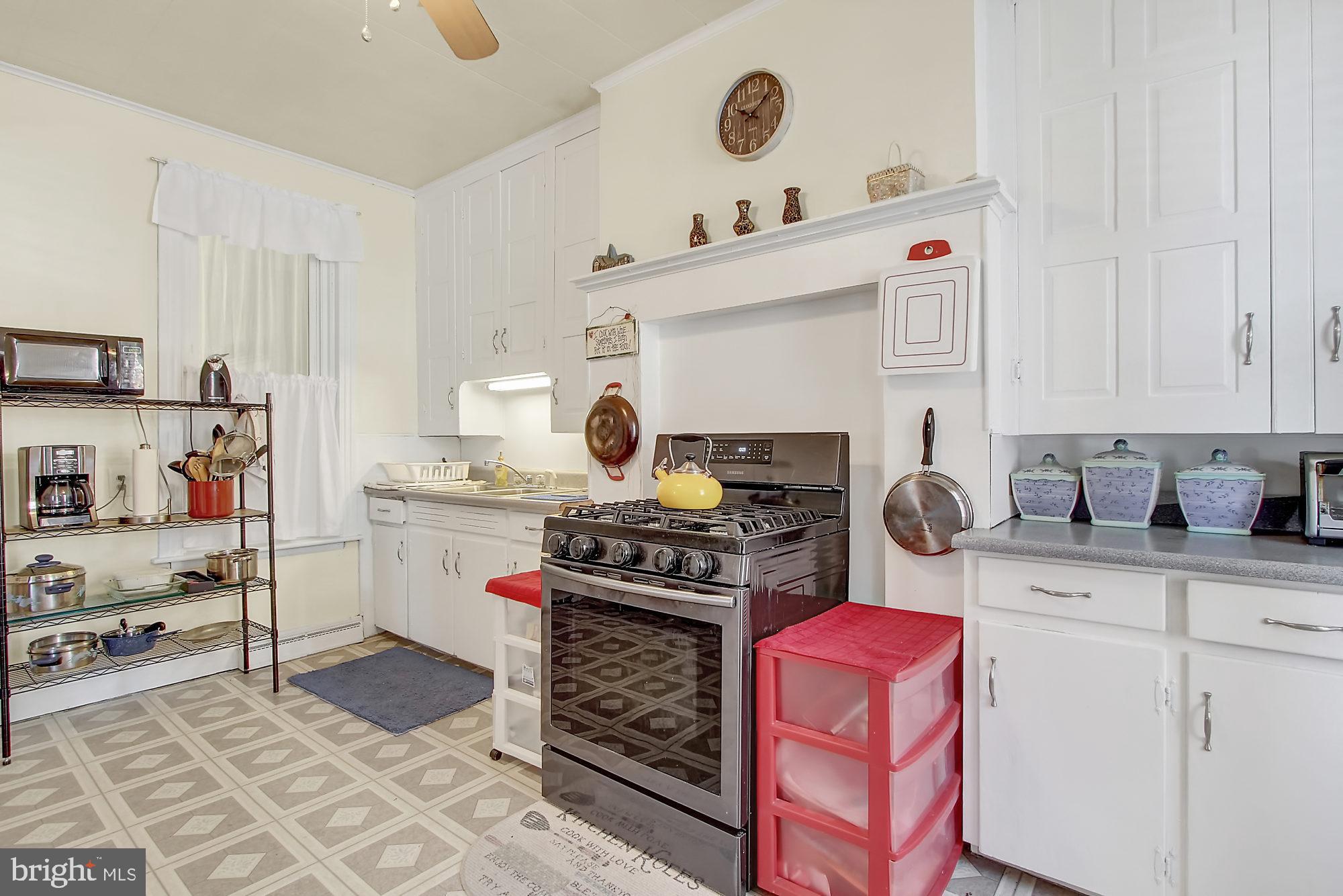 124 East Middle Street Hanover, PA 17331 - Photo 10 of 26 Gallery Image 10