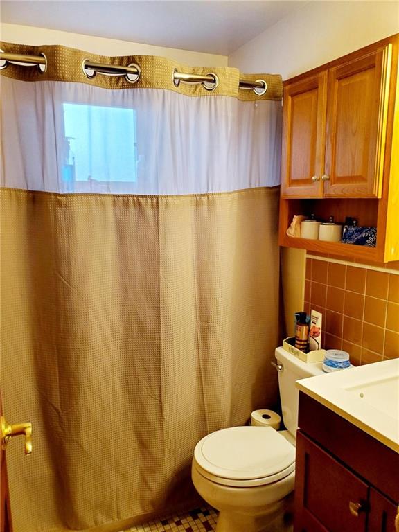 5344 Meadowcrest Road Pittsburgh, PA 15236 - Photo 9 of 18 Gallery Image 9