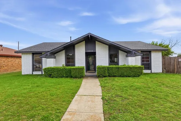 $450,000 | 3304 Bellingham Court, Dallas, TX 75228