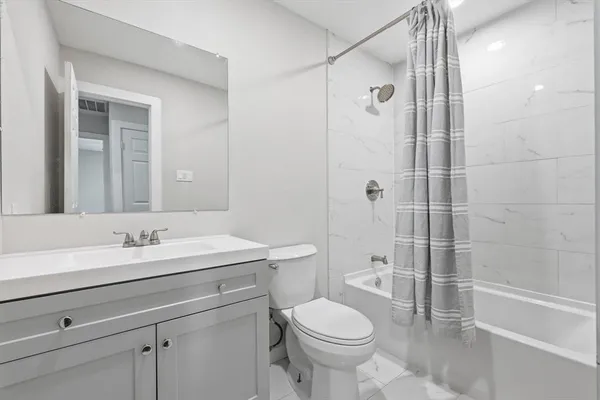 $450,000 | 3304 Bellingham Court, Dallas, TX 75228