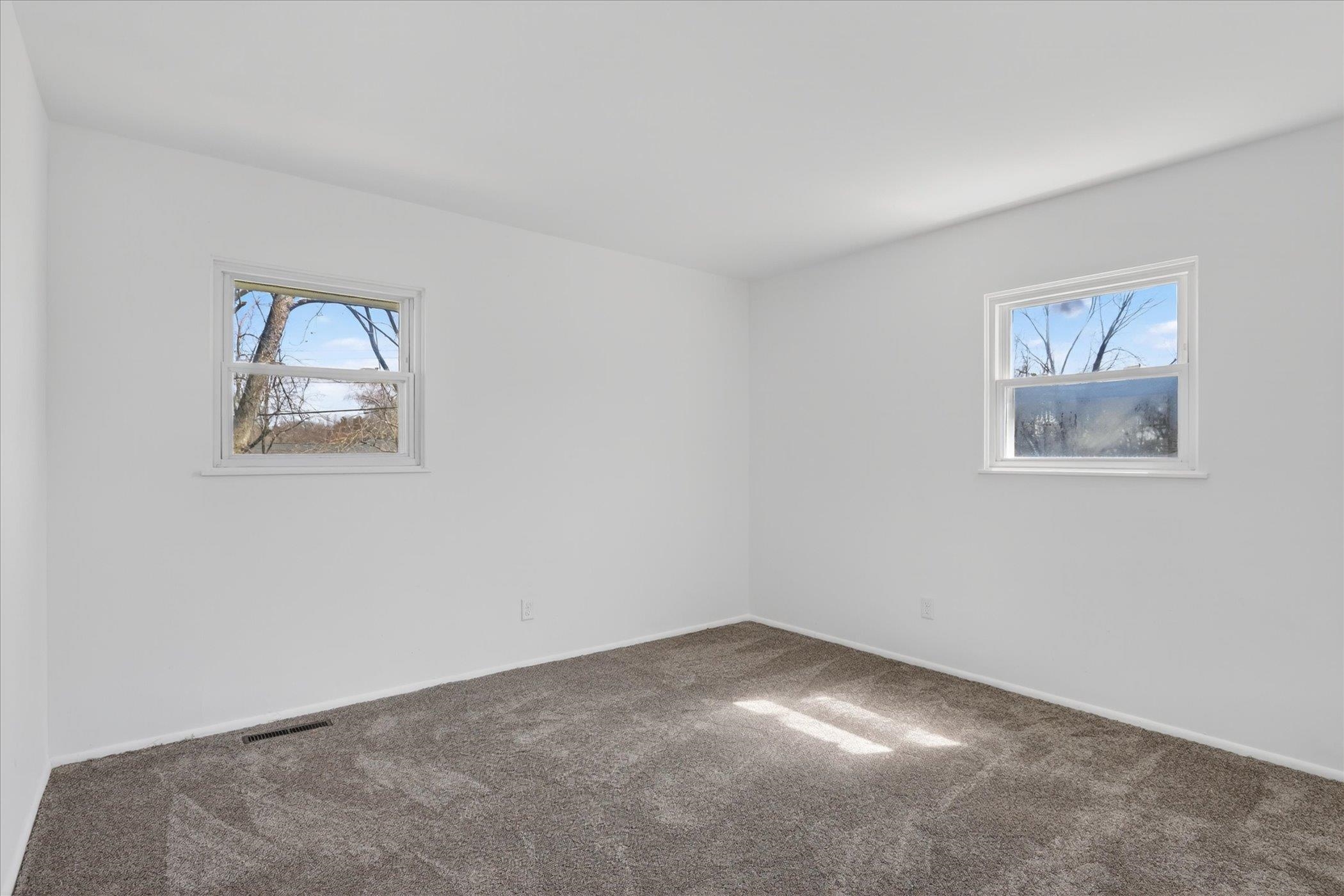 2043 Linway Drive Beloit, WI 53511 - Photo 25 of 59