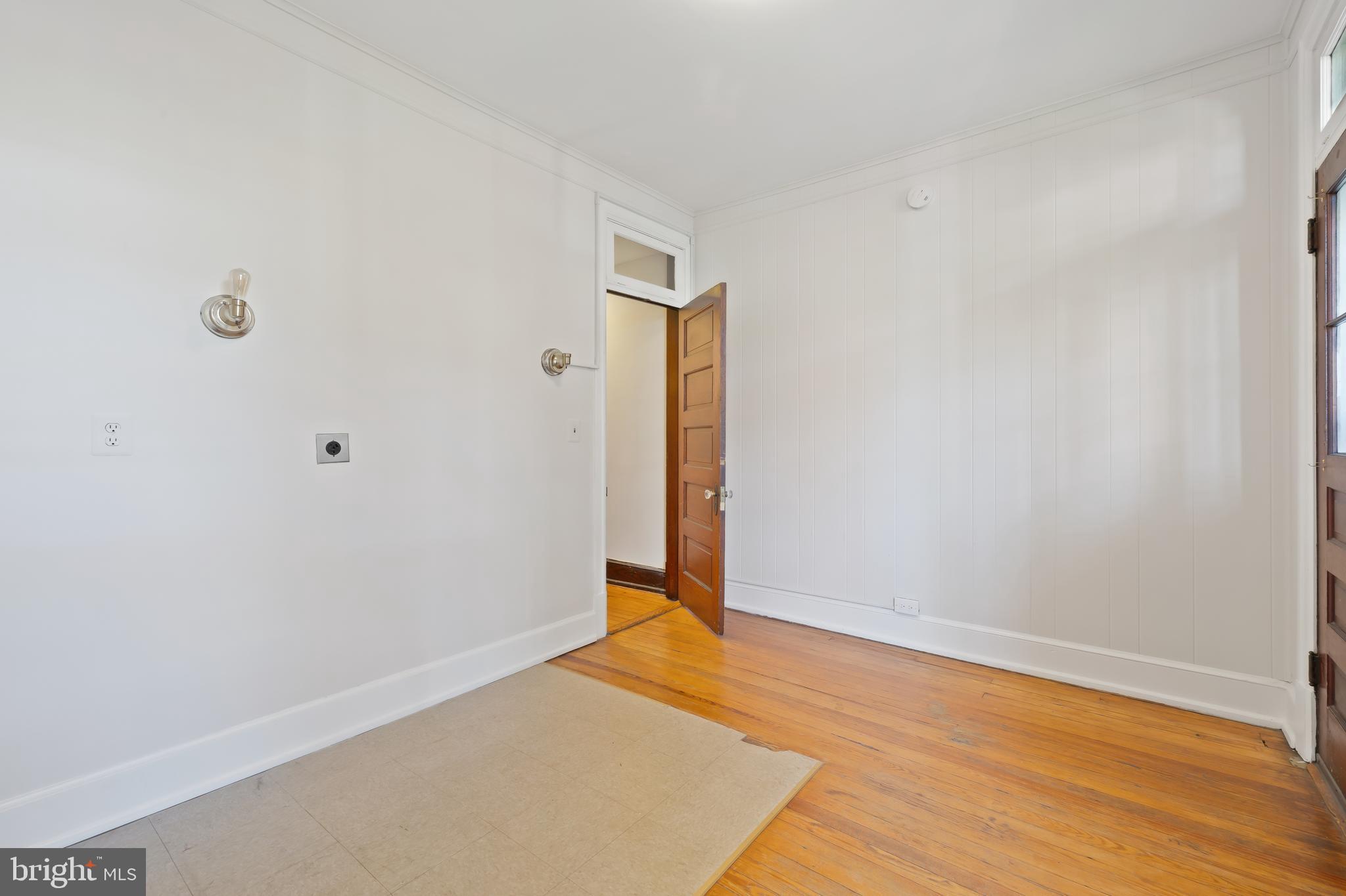 2724 13th Street Northwest Washington, DC 20009 - Photo 31 of 49 a view of an empty room