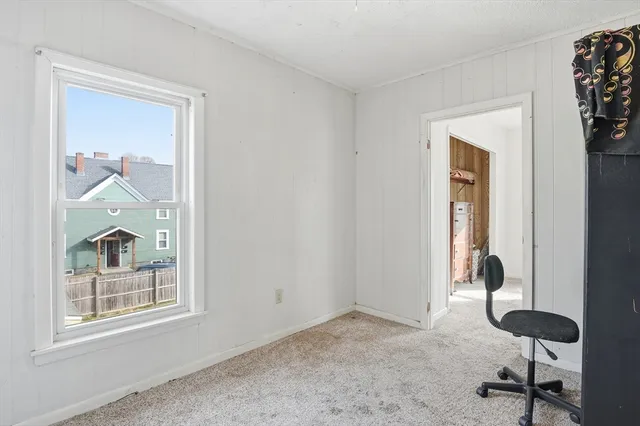 $450,000 | 21 Whitman Street, Leominster, MA 01453