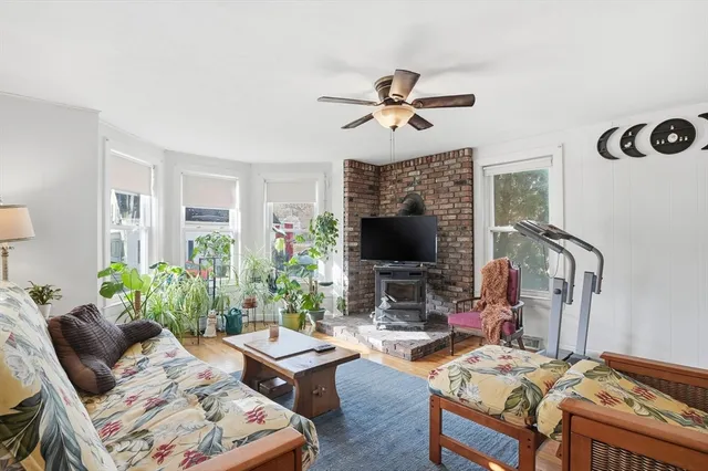 $450,000 | 21 Whitman Street, Leominster, MA 01453