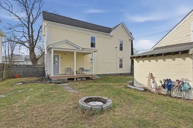 $450,000 | 21 Whitman Street, Leominster, MA 01453