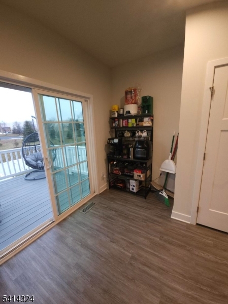 108 Freedom Way Sicklerville, NJ 08081 - Photo 8 of 25