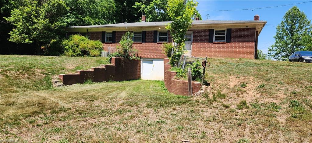 1475 Draco Road Lenoir, NC 28645 - Photo 4 of 37