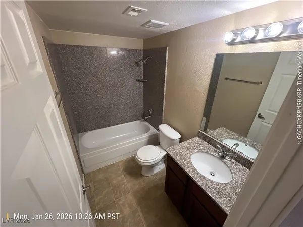 $1,100 | 5242 River Glen Drive, Unit 441, Las Vegas, NV 89103