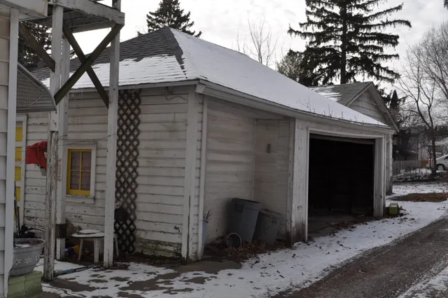 $64,900 | 510-512 North Brick Avenue, Freeport, IL 61032