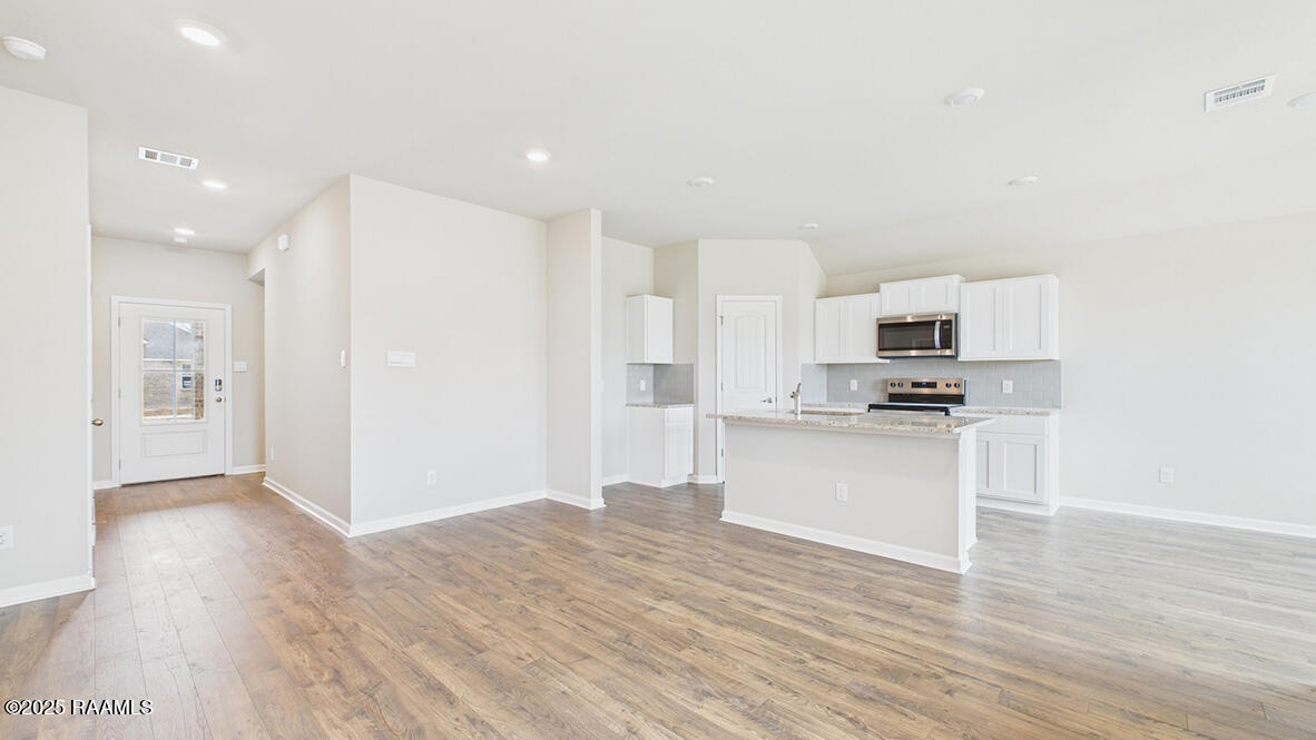 159 Reid Drive Sunset, LA 70584 - Photo 4 of 32 X40 Ashburn - White - 3