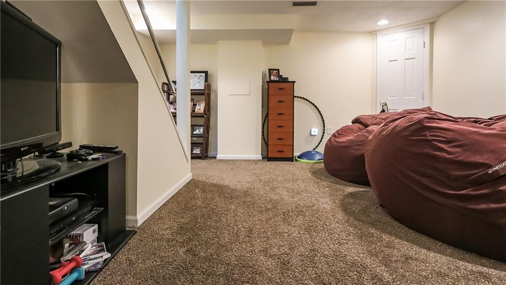 1276 Rolling Meadow Road Pittsburgh, PA 15241 - Photo 22 of 25 Gallery Image 22